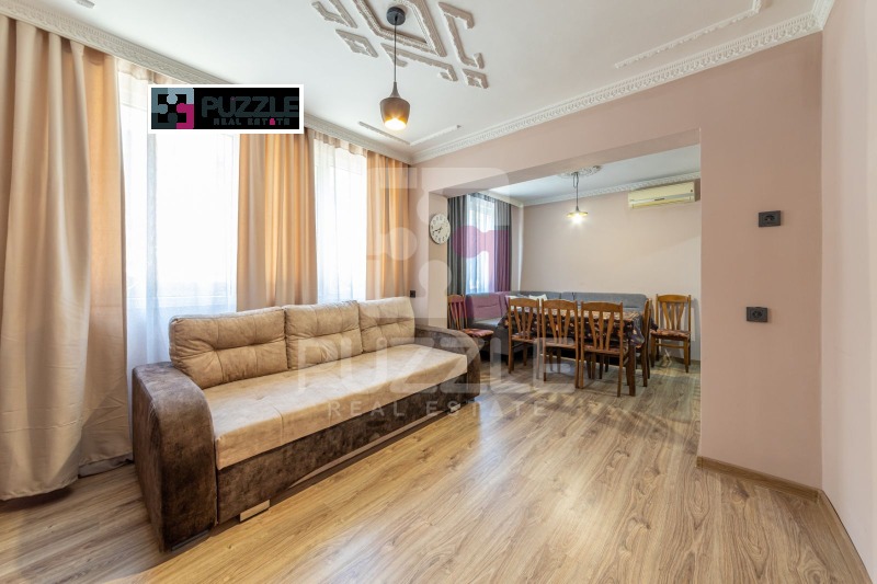 Продава ЕТАЖ ОТ КЪЩА, град Варна, Аспарухово • 165000 € • 58550402 1 — Holmes.bg Продава ЕТАЖ ОТ КЪЩА, град Варна, Аспарухово • 165000 € • 58550402 1