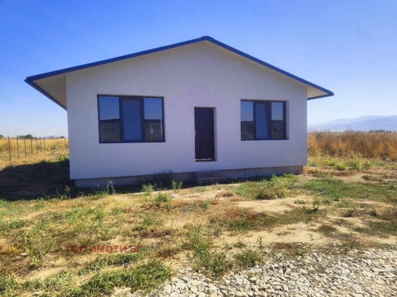 Продава КЪЩА, област Пловдив, с. Оризари • 153800 € / 300806.65 лв. • 71938335 1 — Holmes.bg Продава КЪЩА, област Пловдив, с. Оризари • 153800 € / 300806.65 лв. • 71938335 1