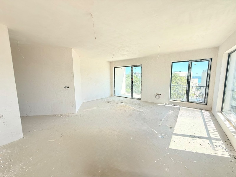 Продава 3-СТАЕН, град Варна, Бриз • 303600 € / 593789.99 лв. • 15618122 1 — Holmes.bg Продава 3-СТАЕН, град Варна, Бриз • 303600 € / 593789.99 лв. • 15618122 1