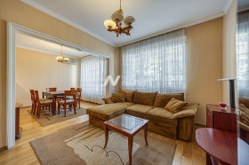 Обява Продава 3-СТАЕН,град София, Оборище