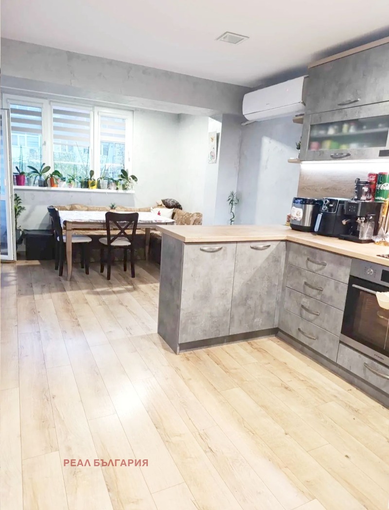 Продава 3-СТАЕН, град Русе, Чародейка - Юг • 105950 € / 207220.19 лв. • 17950363 1 — Holmes.bg Продава 3-СТАЕН, град Русе, Чародейка - Юг • 105950 € / 207220.19 лв. • 17950363 1