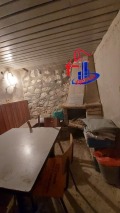 Продава ВИЛА, град Шумен, м-т Под Манастира • 28000 € • 89296057 6 — Holmes.bg Продава ВИЛА, град Шумен, м-т Под Манастира • 28000 € • 89296057 6
