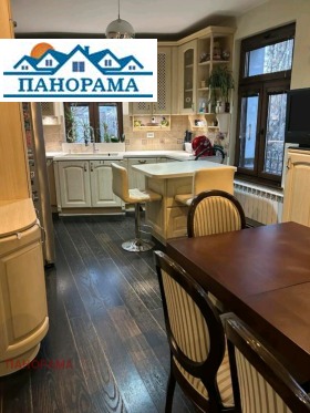 Обява Продава КЪЩА,град Пловдив, Център>