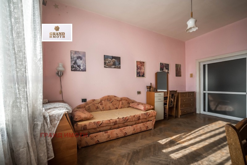 Продава 3-СТАЕН, град Русе, Център • 206000 € / 402900.98 лв. • 49278018 1 — Holmes.bg Продава 3-СТАЕН, град Русе, Център • 206000 € / 402900.98 лв. • 49278018 1