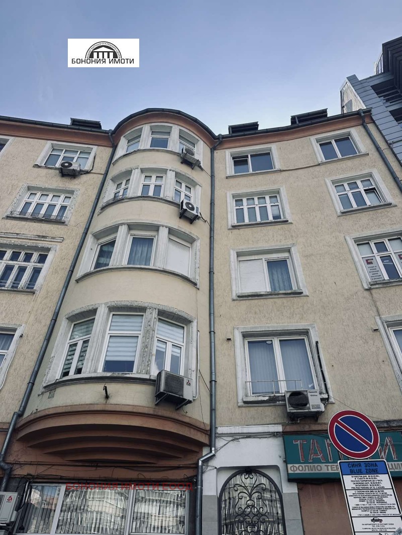 Продава 4-СТАЕН, град София, Център • 460000 € / 899681.80 лв. • 94923459 1 — Holmes.bg Продава 4-СТАЕН, град София, Център • 460000 € / 899681.80 лв. • 94923459 1