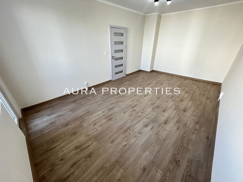 Продава 3-СТАЕН, град Разград, Орел • 105000 € / 205362.15 лв. • 16743701 1 — Holmes.bg Продава 3-СТАЕН, град Разград, Орел • 105000 € / 205362.15 лв. • 16743701 1