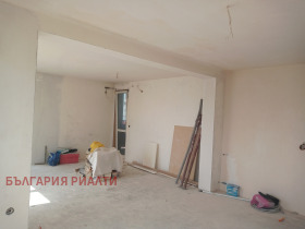 Обява Продава 4-СТАЕН,град София, Младост 4>