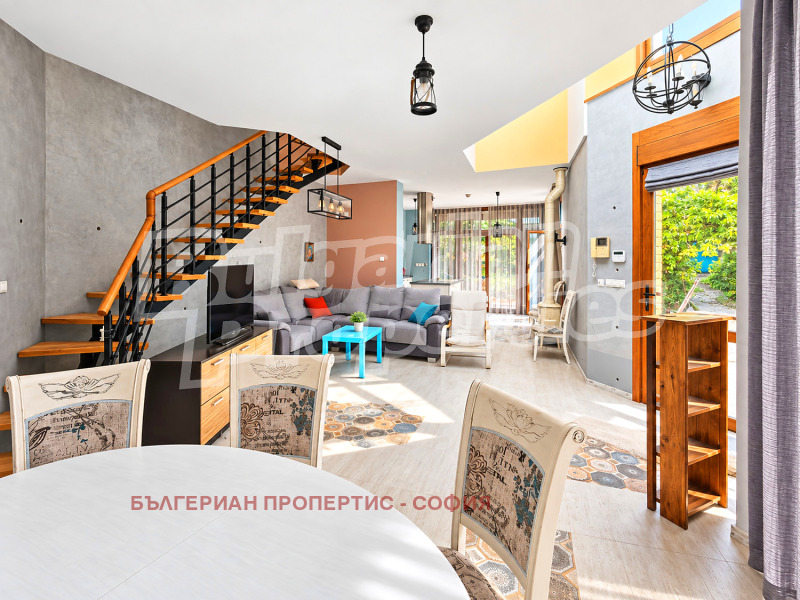 Продава КЪЩА, град София, Карпузица • 629000 € • 26030373 1 — Holmes.bg Продава КЪЩА, град София, Карпузица • 629000 € • 26030373 1