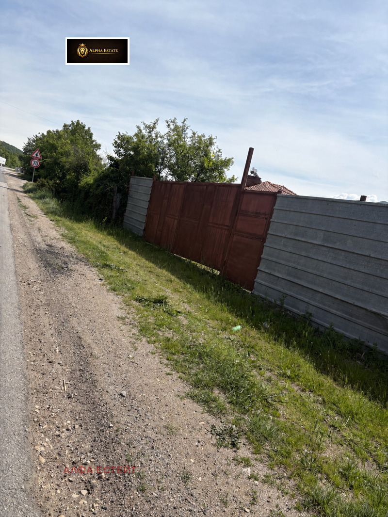 Продава ПАРЦЕЛ, град Враца, Студентски град • 35000 € / 68454.05 лв. • 85101409 1 — Holmes.bg Продава ПАРЦЕЛ, град Враца, Студентски град • 35000 € / 68454.05 лв. • 85101409 1