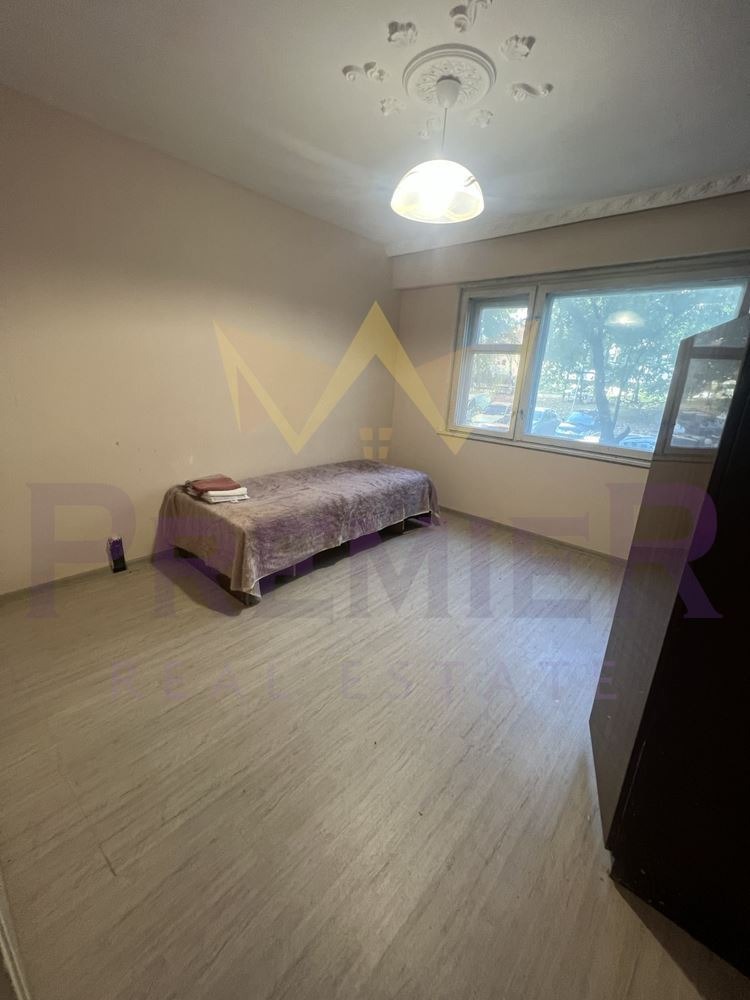 Продава 4-СТАЕН, град Варна, Левски 2 • 170000 € / 332491.10 лв. • 35176090 1 — Holmes.bg Продава 4-СТАЕН, град Варна, Левски 2 • 170000 € / 332491.10 лв. • 35176090 1