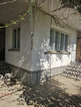 Обява Продава КЪЩА,гр. Павел баня, област Стара Загора