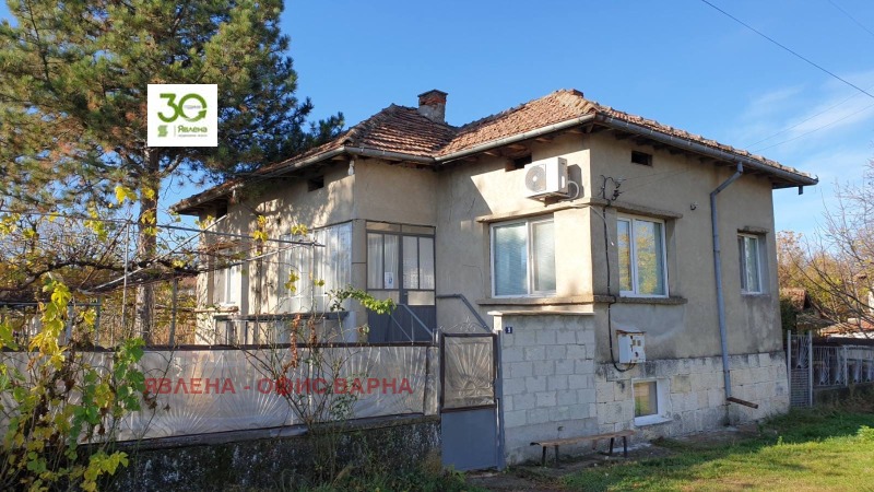 Продава КЪЩА, област Русе, с. Екзарх Йосиф • 39900 € / 78037.62 лв. • 78477161 1 — Holmes.bg Продава КЪЩА, област Русе, с. Екзарх Йосиф • 39900 € / 78037.62 лв. • 78477161 1