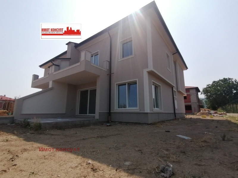 Продава  Къща, област Пловдив, с. Първенец •  265 000 EUR • ID 86703596 — holmes.bg - [1] 