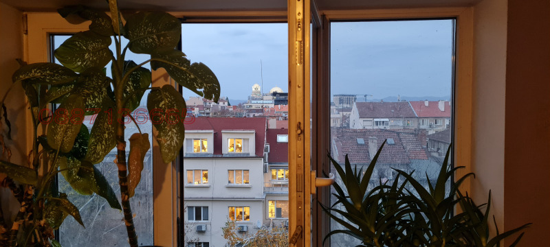 Продава 3-СТАЕН, град София, Център • 315000 € / 616086.45 лв. • 55687245 1 — Holmes.bg Продава 3-СТАЕН, град София, Център • 315000 € / 616086.45 лв. • 55687245 1