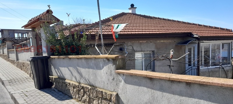 Продава КЪЩА, област Варна, гр. Белослав • 180000 € / 352049.40 лв. • 17446265 1 — Holmes.bg Продава КЪЩА, област Варна, гр. Белослав • 180000 € / 352049.40 лв. • 17446265 1