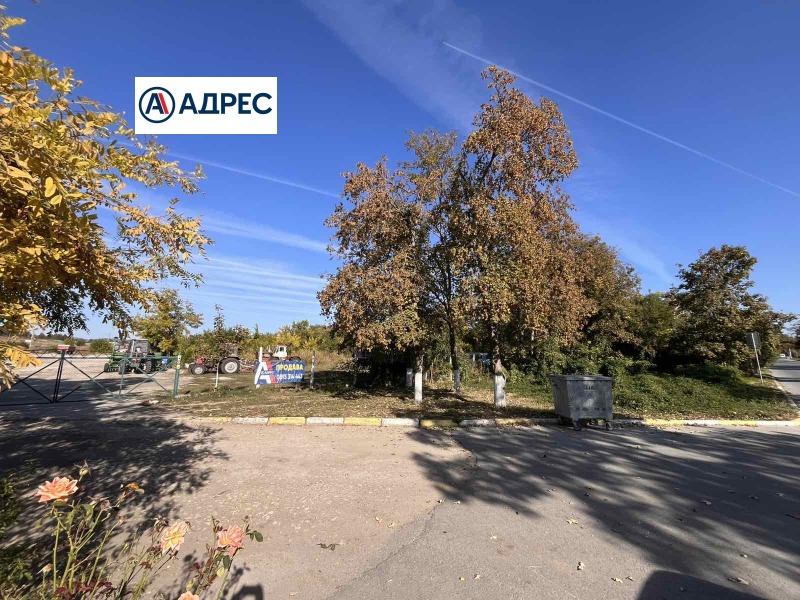 Продава ПАРЦЕЛ, област Шумен, гр. Нови пазар • 200000 € • 33446682 1 — Holmes.bg Продава ПАРЦЕЛ, област Шумен, гр. Нови пазар • 200000 € • 33446682 1