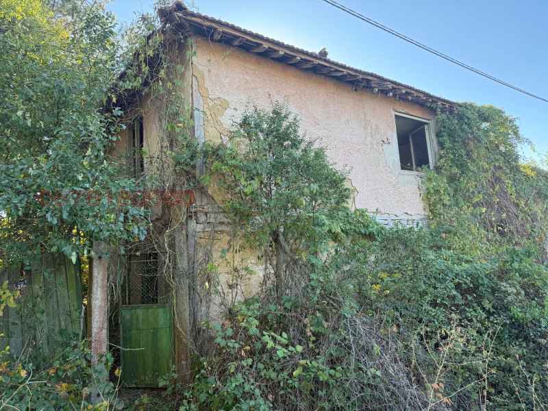 Продава КЪЩА, област Ловеч, с. Радювене • 8000 € • 31799993 1 — Holmes.bg Продава КЪЩА, област Ловеч, с. Радювене • 8000 € • 31799993 1