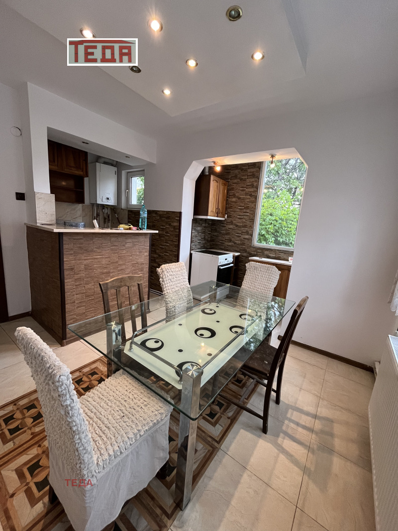 Продава 3-СТАЕН, град Враца, Център • 180000 € / 352049.40 лв. • 18178687 1 — Holmes.bg Продава 3-СТАЕН, град Враца, Център • 180000 € / 352049.40 лв. • 18178687 1