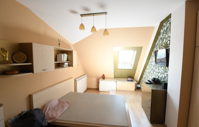 Продава 4-СТАЕН, град София, Редута • 305000 € / 596528.15 лв. • 30595357 1 — Holmes.bg Продава 4-СТАЕН, град София, Редута • 305000 € / 596528.15 лв. • 30595357 1