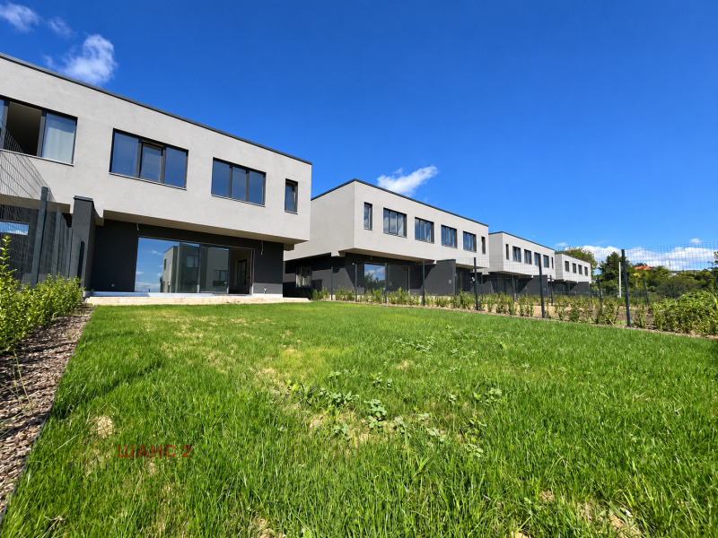 Продава КЪЩА, град Варна, Галата • 359900 € • 79232808 1 — Holmes.bg Продава КЪЩА, град Варна, Галата • 359900 € • 79232808 1