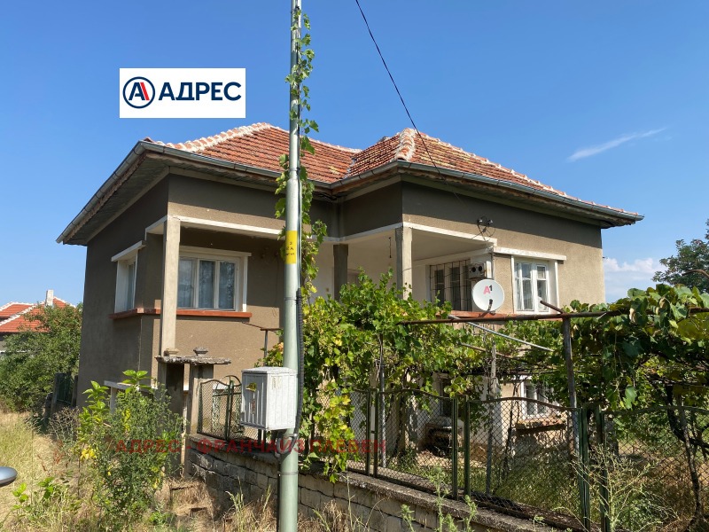 Продава КЪЩА, област Враца, с. Чирен • 48000 € • 86991477 1 — Holmes.bg Продава КЪЩА, област Враца, с. Чирен • 48000 € • 86991477 1