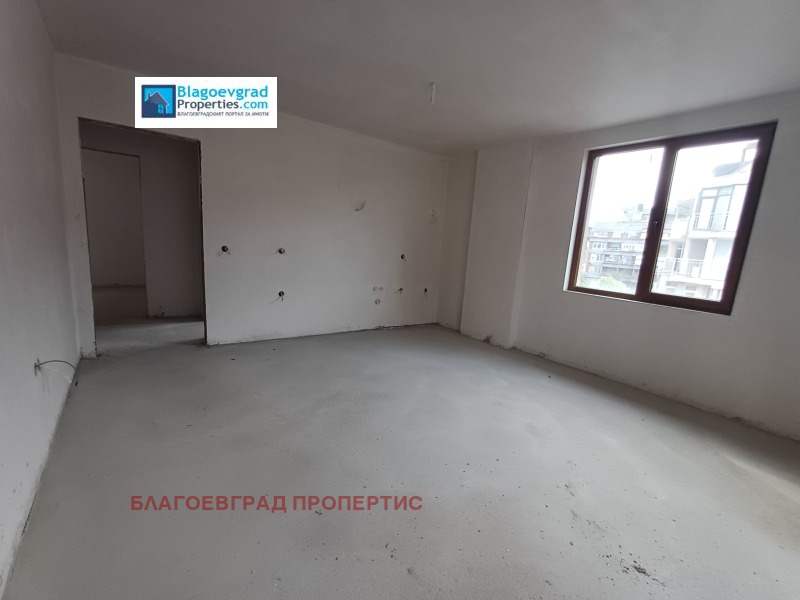 Продава 3-СТАЕН, град Благоевград, Широк център • 110000 € • 88639667 1 — Holmes.bg Продава 3-СТАЕН, град Благоевград, Широк център • 110000 € • 88639667 1