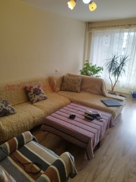 Обява Продава 2-СТАЕН,град Перник, Изток