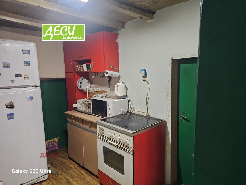 Продава КЪЩА, град Русе, в.з. Средна кула • 50000 € / 97791.50 лв. • 46147403 1 — Holmes.bg Продава КЪЩА, град Русе, в.з. Средна кула • 50000 € / 97791.50 лв. • 46147403 1