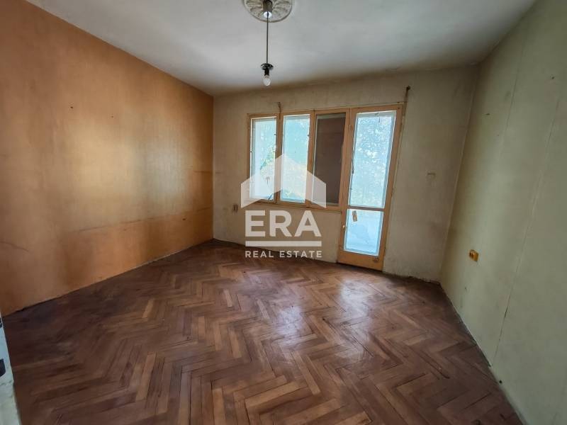 Продава 3-СТАЕН, град Силистра, Малчика • 54000 € / 105614.82 лв. • 94973805 1 — Holmes.bg Продава 3-СТАЕН, град Силистра, Малчика • 54000 € / 105614.82 лв. • 94973805 1