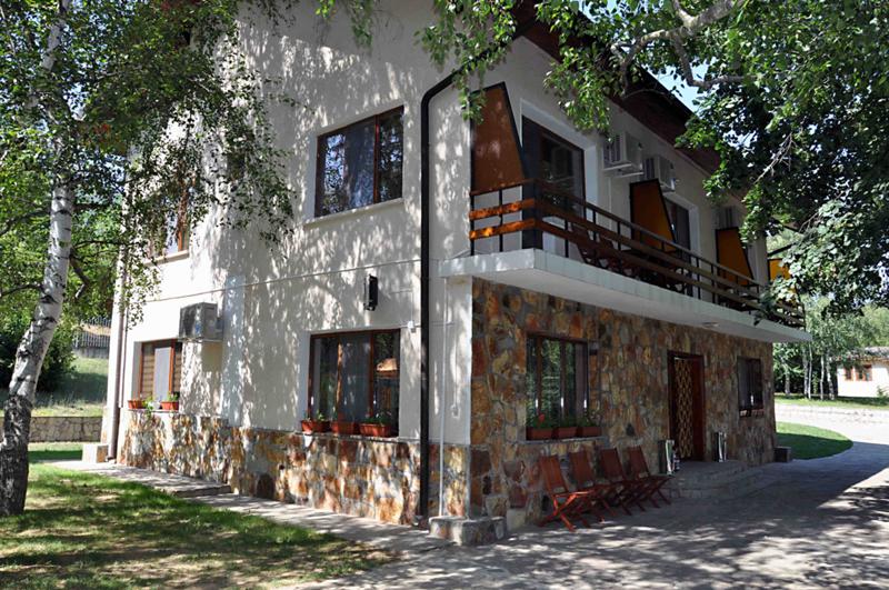 Продава  Къща област Пловдив , гр. Калофер , 270 кв.м | 60941975