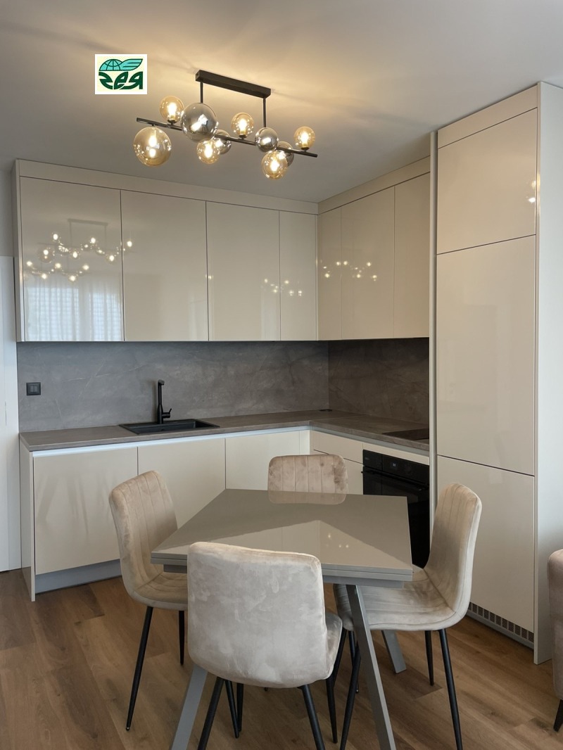 Продава 3-СТАЕН, град София, Лагера • 370000 € / 723657.10 лв. • 53017669 1 — Holmes.bg Продава 3-СТАЕН, град София, Лагера • 370000 € / 723657.10 лв. • 53017669 1