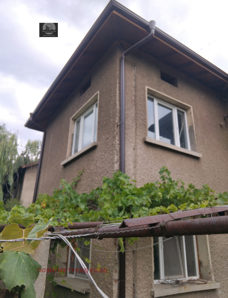 Продава КЪЩА, област Кюстендил, гр. Бобов дол • 73000 € / 142775.59 лв. • 20536969 1 — Holmes.bg Продава КЪЩА, област Кюстендил, гр. Бобов дол • 73000 € / 142775.59 лв. • 20536969 1