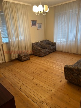 Обява Продава 4-СТАЕН,град Пловдив, Център