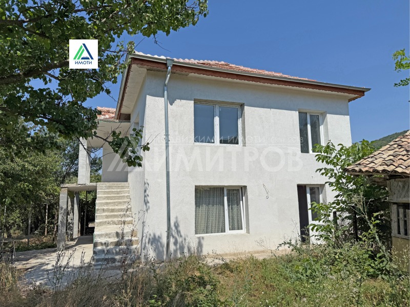 Продава КЪЩА, област Шумен, с. Стоян Михайловски • 75000 € • 24056804 1 — Holmes.bg Продава КЪЩА, област Шумен, с. Стоян Михайловски • 75000 € • 24056804 1