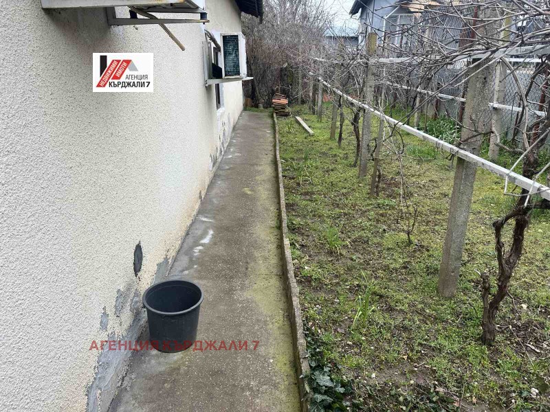 Продава КЪЩА, град Кърджали, Център • 79500 € / 155488.48 лв. • 11908358 1 — Holmes.bg Продава КЪЩА, град Кърджали, Център • 79500 € / 155488.48 лв. • 11908358 1