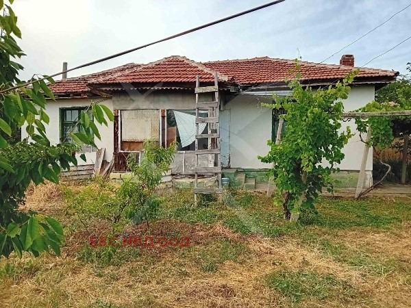 Продава КЪЩА, област Пловдив, с. Правище • 50000 € / 97791.50 лв. • 72832373 1 — Holmes.bg Продава КЪЩА, област Пловдив, с. Правище • 50000 € / 97791.50 лв. • 72832373 1