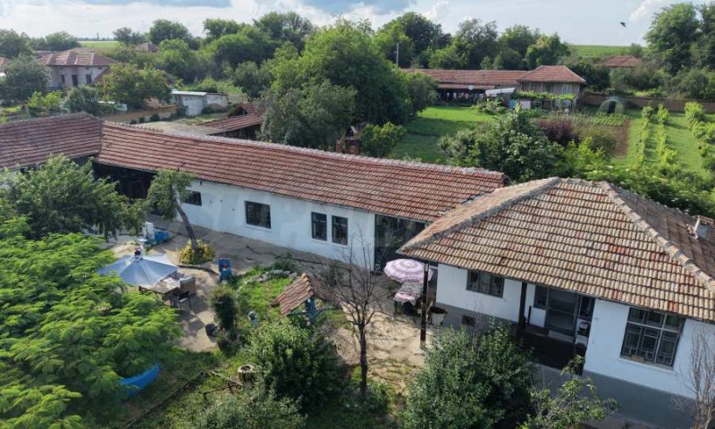 Продава КЪЩА, област Велико Търново, с. Хотница • 225000 € / 440061.75 лв. • 21541147 1 — Holmes.bg Продава КЪЩА, област Велико Търново, с. Хотница • 225000 € / 440061.75 лв. • 21541147 1