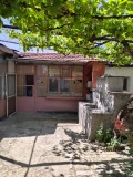Продава КЪЩА, област Пловдив, с. Трилистник • 99500 € / 194605.08 лв. • 98777132 5 — Holmes.bg Продава КЪЩА, област Пловдив, с. Трилистник • 99500 € / 194605.08 лв. • 98777132 5