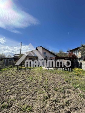 Обява Продава КЪЩА,град Варна, Изгрев