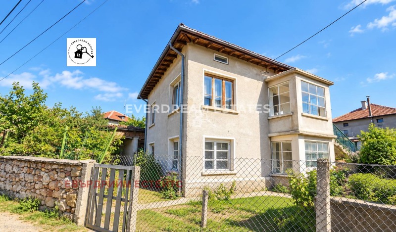 Продава КЪЩА, град София, Кремиковци • 180000 € • 59124336 1 — Holmes.bg Продава КЪЩА, град София, Кремиковци • 180000 € • 59124336 1