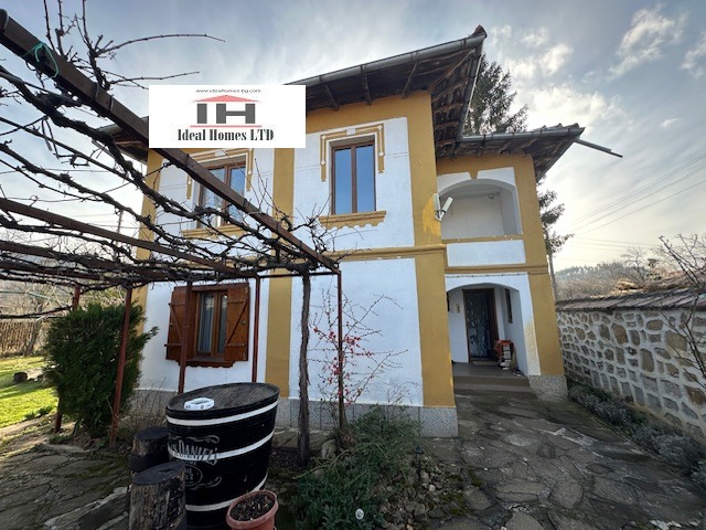Продава  Къща, област Велико Търново, с. Средни колиби • 95 000 EUR • ID 92421944 — holmes.bg - [1] 