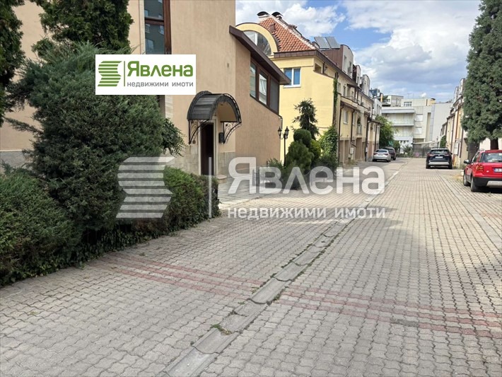 Продава КЪЩА, град София, Манастирски ливади • 735000 € / 1437535.05 лв. • 97198158 1 — Holmes.bg Продава КЪЩА, град София, Манастирски ливади • 735000 € / 1437535.05 лв. • 97198158 1