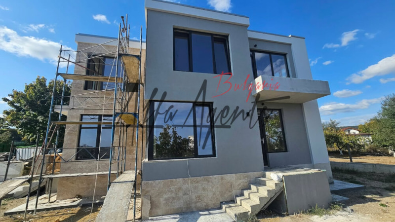 Продава КЪЩА, град Варна, м-т Долна Трака • 419990 € • 91400307 1 — Holmes.bg Продава КЪЩА, град Варна, м-т Долна Трака • 419990 € • 91400307 1
