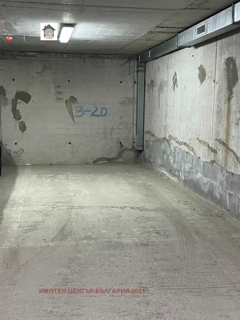 Продава ГАРАЖ, ПАРКОМЯСТО, град София, Дружба 2 • 41000 € / 80189.03 лв. • 81054365 1 — Holmes.bg Продава ГАРАЖ, ПАРКОМЯСТО, град София, Дружба 2 • 41000 € / 80189.03 лв. • 81054365 1