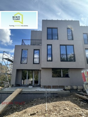 Обява Продава КЪЩА,град София, Драгалевци