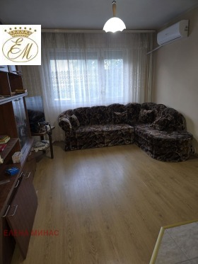 Обява Продава МНОГОСТАЕН,град Шумен, Добруджански