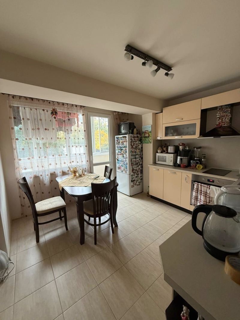 Продава 2-СТАЕН, град Русе, Чародейка - Юг • 98000 € / 191671.34 лв. • 41621002 1 — Holmes.bg Продава 2-СТАЕН, град Русе, Чародейка - Юг • 98000 € / 191671.34 лв. • 41621002 1