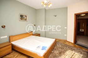 Обява Продава 3-СТАЕН,град София, Център