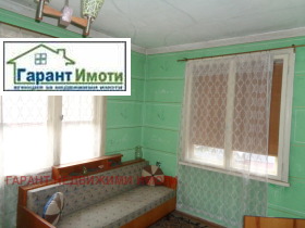 Продажба на етажи от къща в град Габрово - изображение 6 