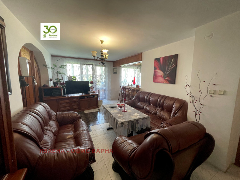 Продава 4-СТАЕН, град Варна, Лятно кино Тракия • 265000 € • 13363724 1 — Holmes.bg Продава 4-СТАЕН, град Варна, Лятно кино Тракия • 265000 € • 13363724 1